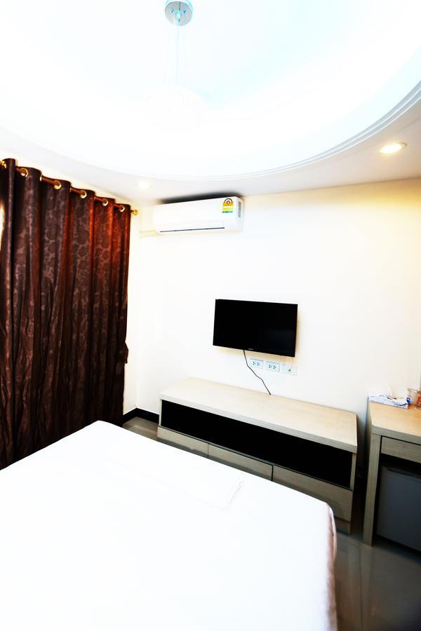 T3 Residence Bangkok Bagian luar foto