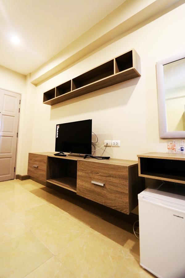 T3 Residence Bangkok Bagian luar foto