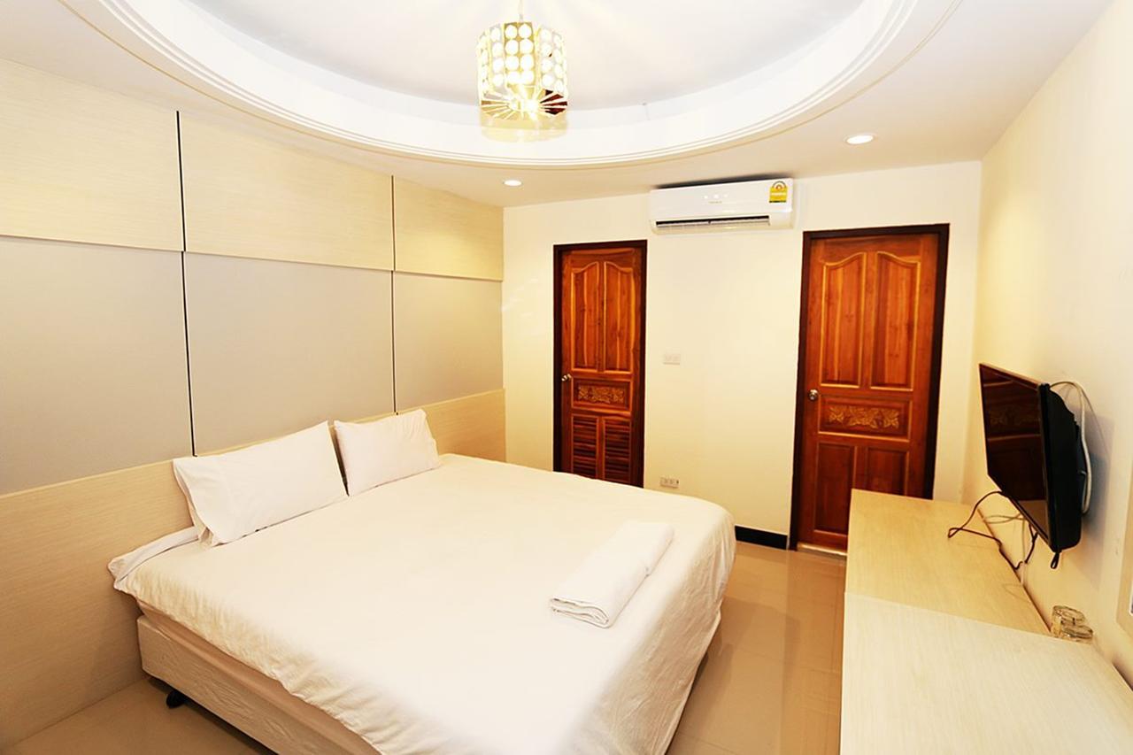 T3 Residence Bangkok Bagian luar foto