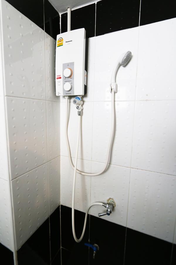 T3 Residence Bangkok Bagian luar foto